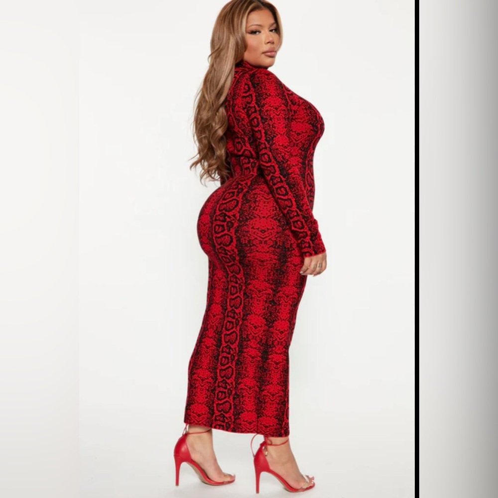 Elegant Red Patterned Long Sleeve Dress